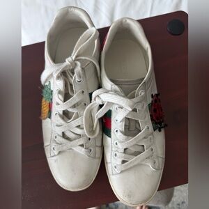 Gucci White Sneakers with Embroidered Accents